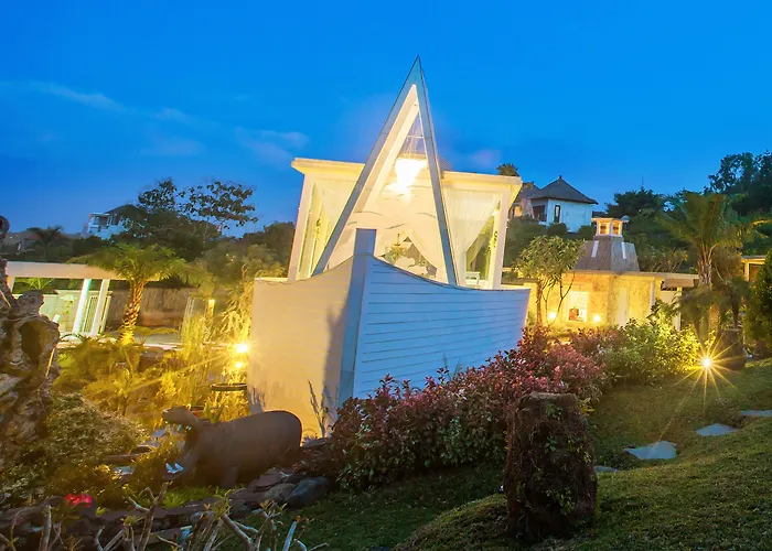 Noah And Chapel Villa Jimbaran (Bali)