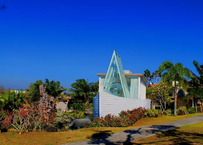 Villa Noah And Chapel Jimbaran (Bali)