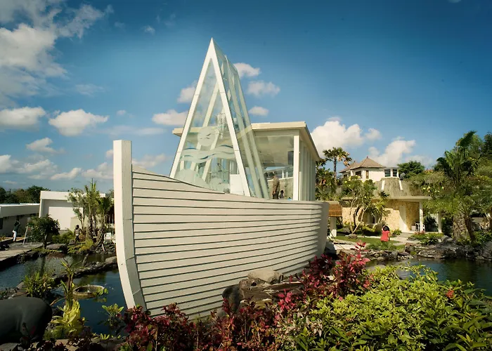 Noah And Chapel Villa