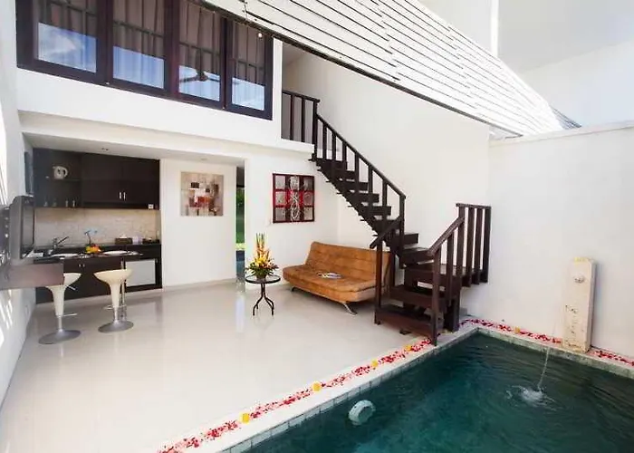 Villa Noah And Chapel *