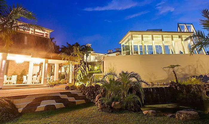 Villa Noah And Chapel *